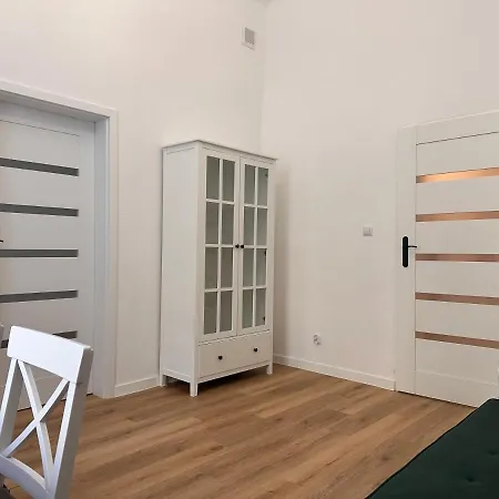 Apartment Stare